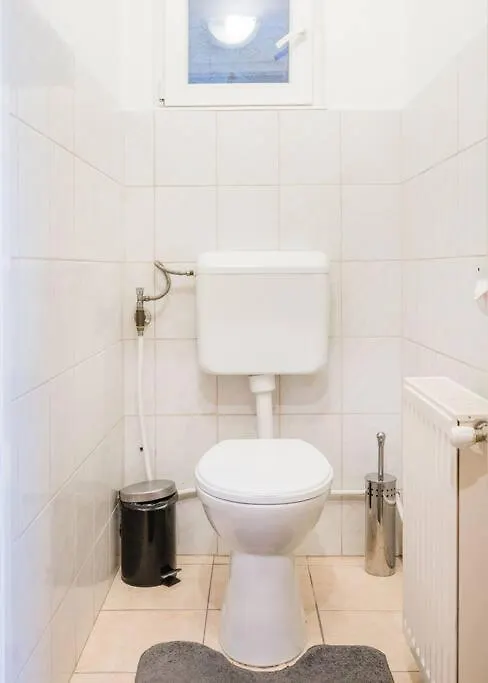 Secluded Spacious Oasis-Best Location In Downtown Budapest Apartman